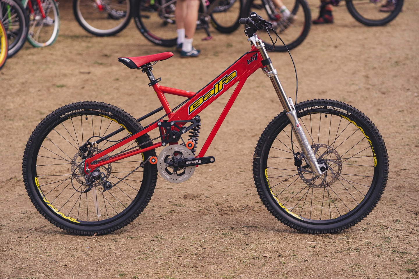 Kuwahara Grasshopper 1 is a Throwback 90s MTB Kuwahara has been on