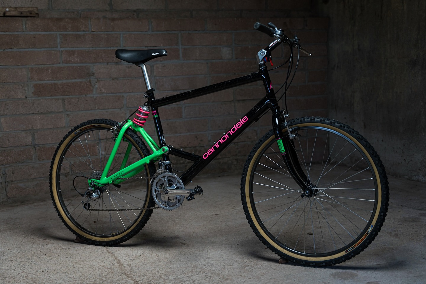Kuwahara Grasshopper 1 is a Throwback 90s MTB Kuwahara has been on
