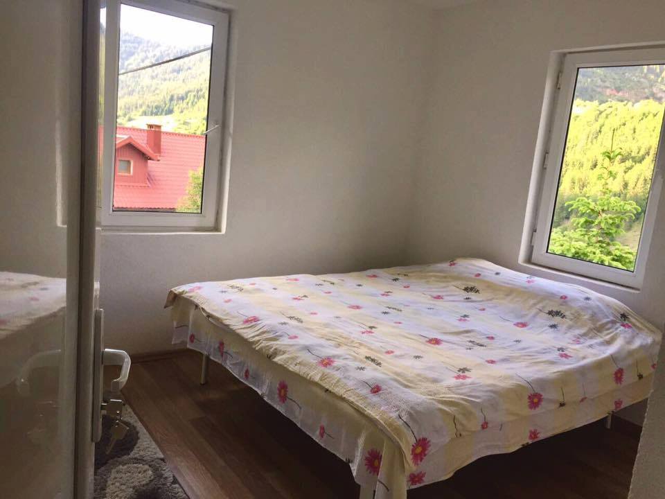 Villa Rugova | Pejë