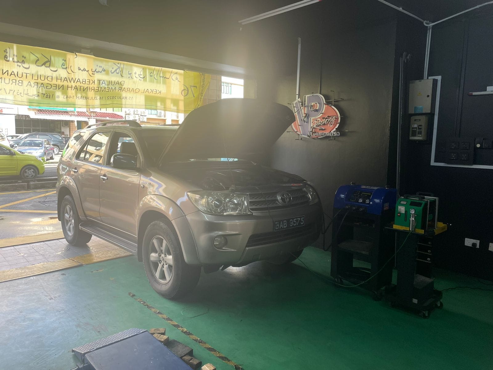 Toyota Fortuner came for LM Fuel System... - Revving R Garage | Facebook