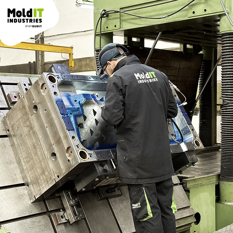 🟢⚫️ Com capacidade para produzir... - MOLDIT Industries | Facebook
