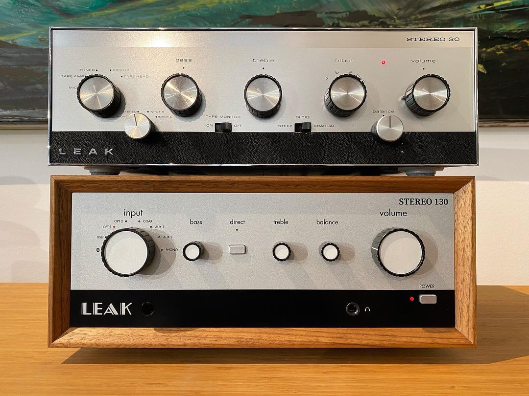 Vintage Leak Stereo 30 amplifier from 1965