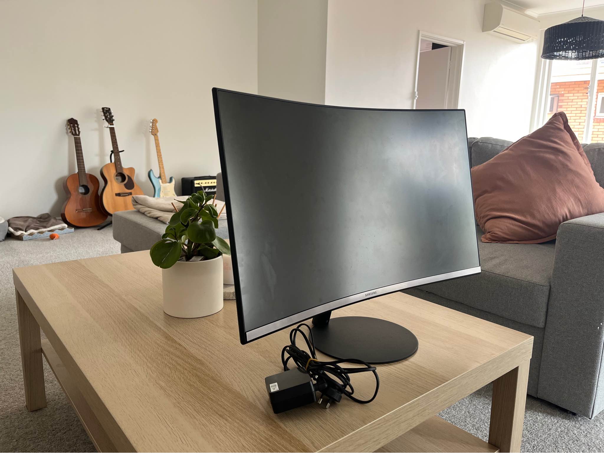 Samsung Curved Monitor - Monitors - Melbourne, Victoria, Australia ...