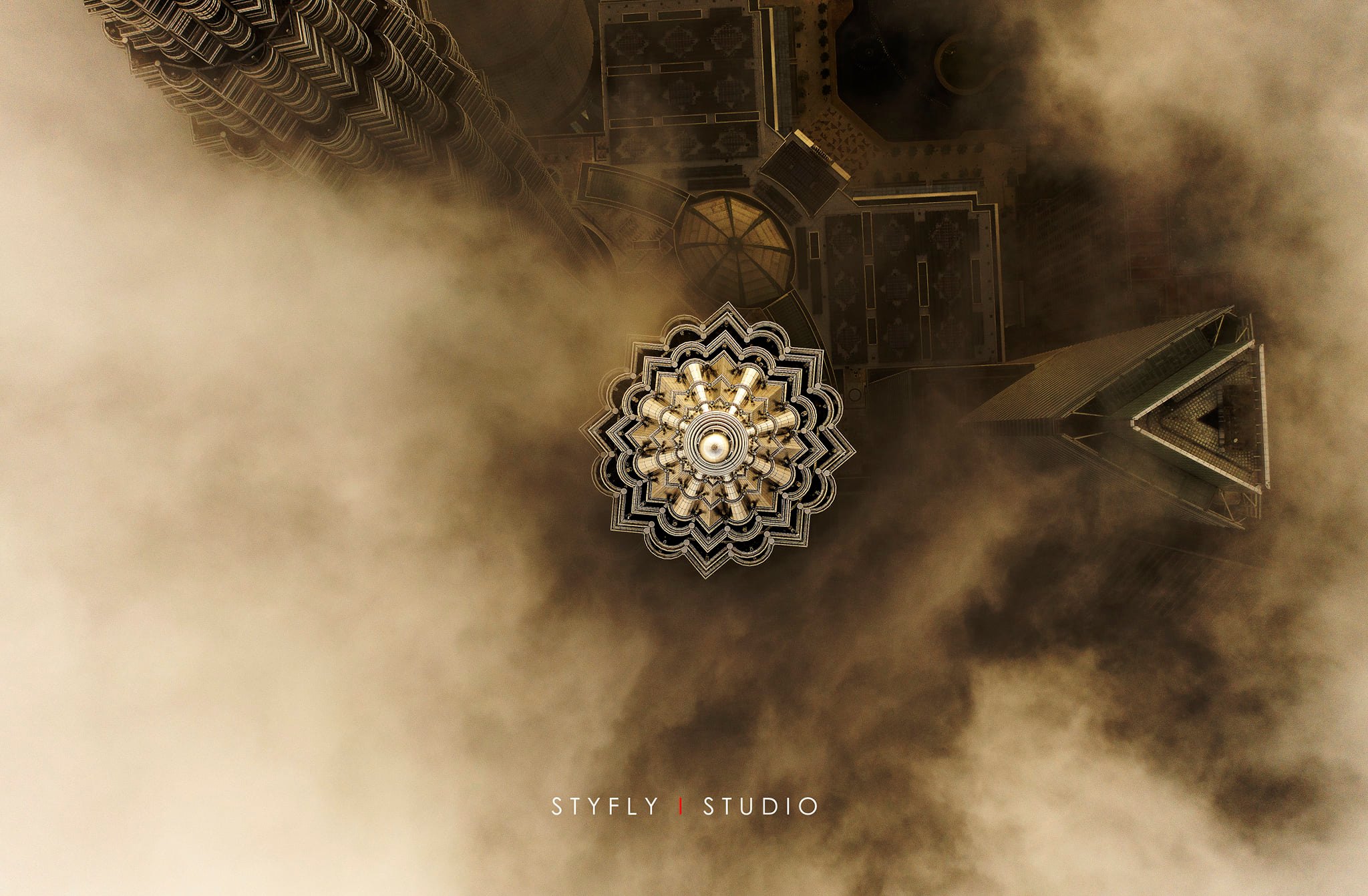 Styfly Studio - hello Petronas tower #klcctower...