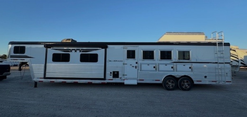 National - NEW 2026 Bison Silverado 4 Horse Side Load Gooseneck Trailer ...