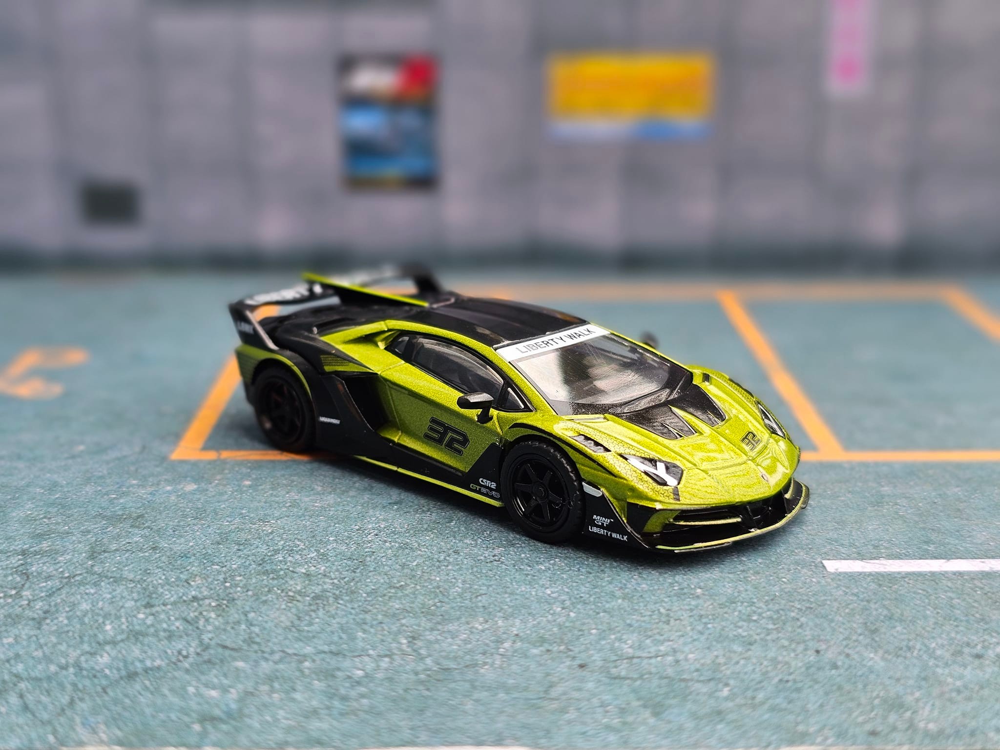 Mini GT LB*WORKS Lamborghini Aventador Limited Edition