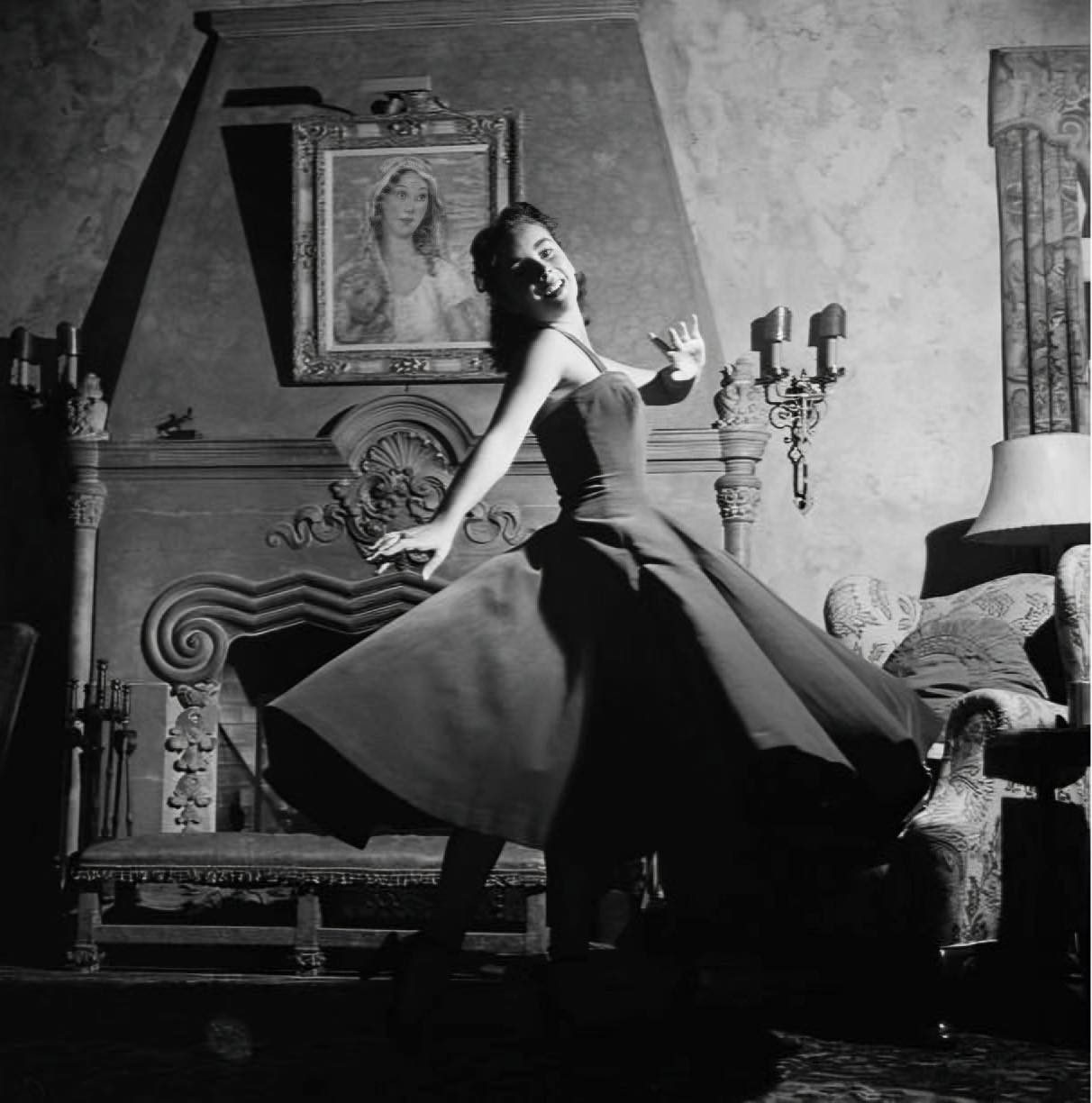Elizabeth Taylor wearing her little black dress designed by Chanel, 1950's