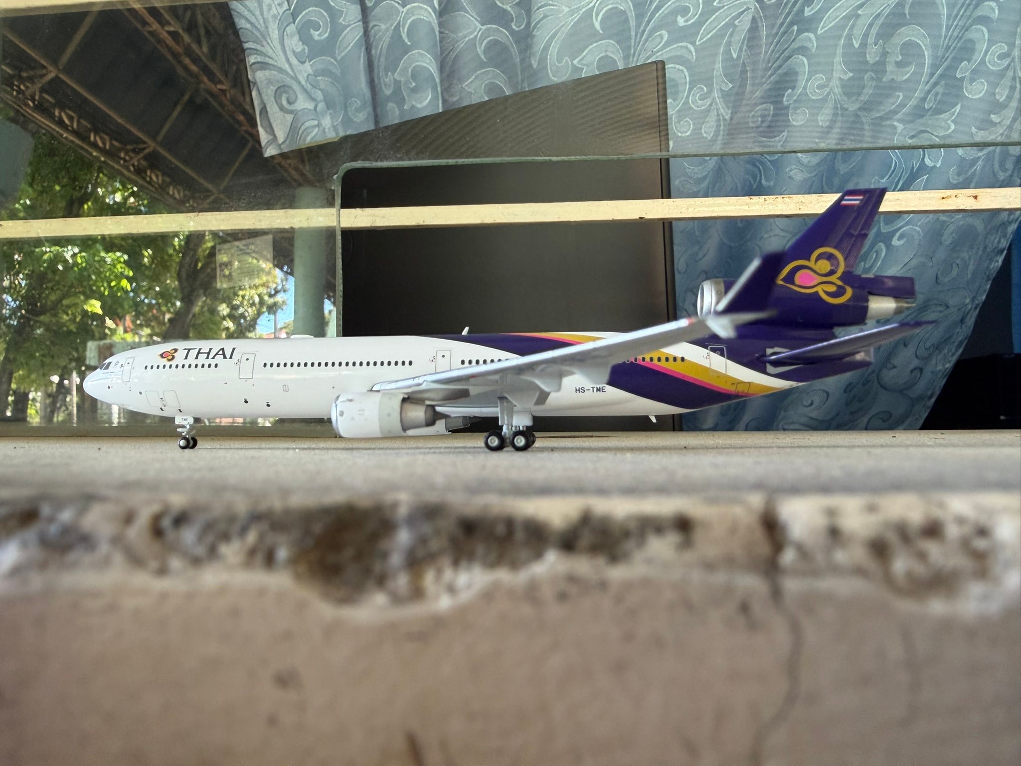 TECKEEN Modèle d'avion en alliage moulé sous pression MD11 MD-11 à l'échelle 1/400 pour collection