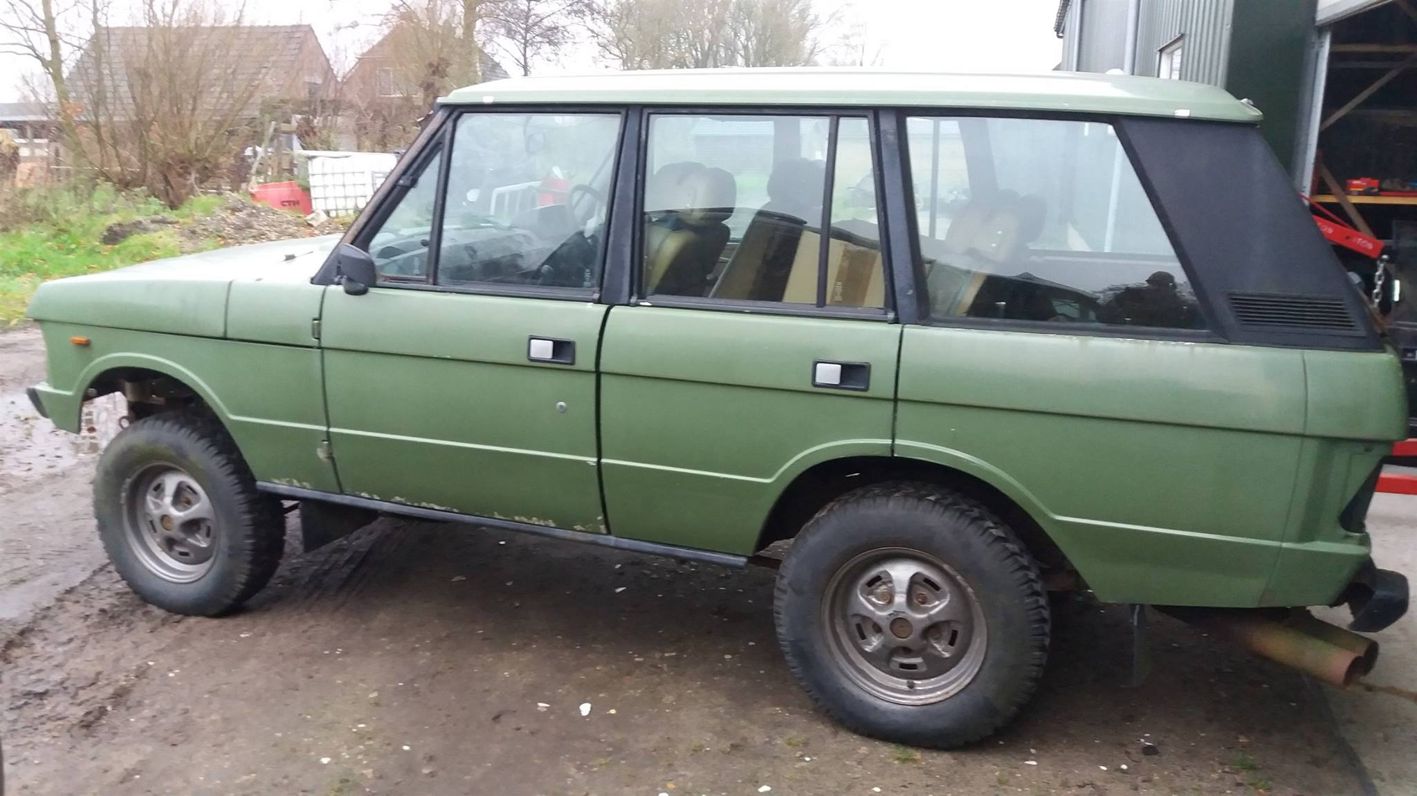 This early Range Rover Classic... - Range Rover Classic barn | Facebook