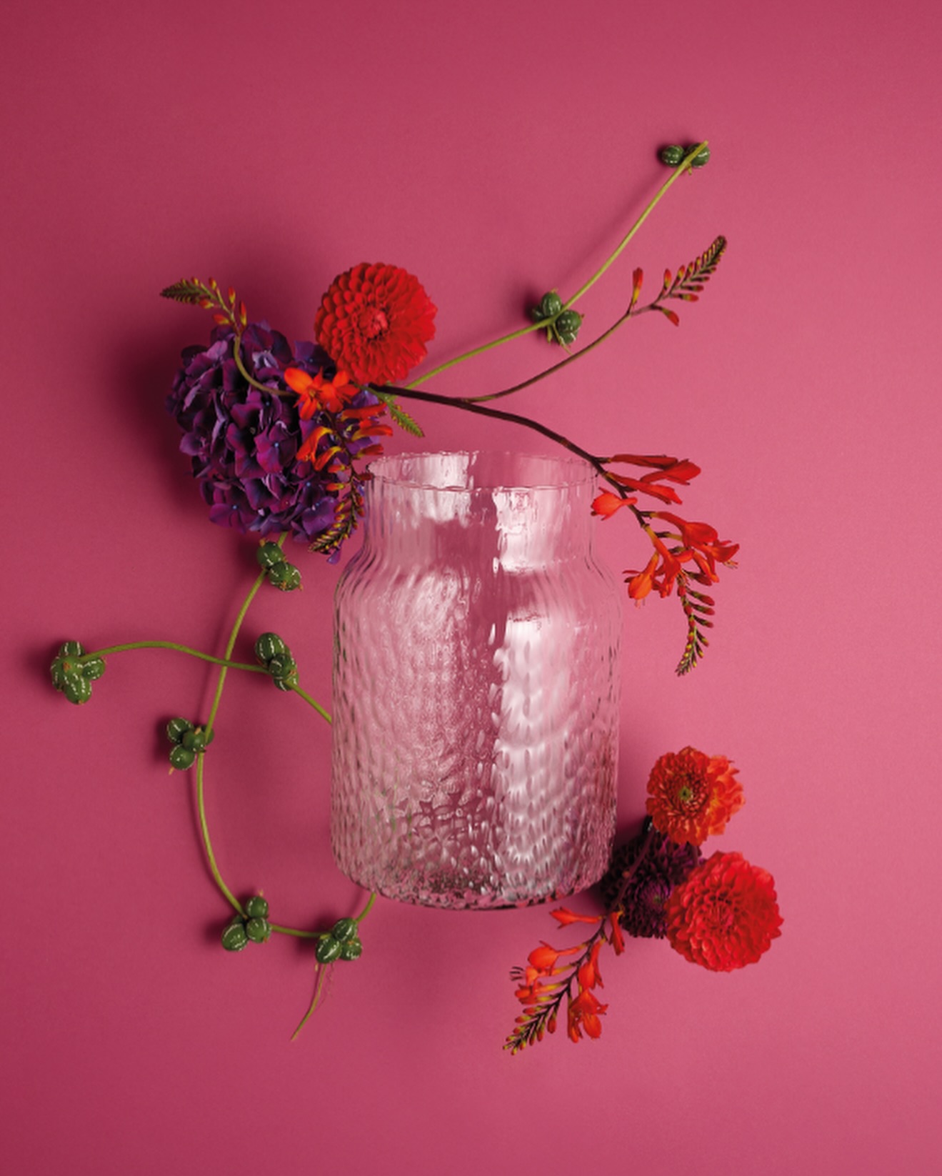 🌼 Weil jede Blume die passende Vase verdient! Unsere Lieblingsvasen Family wächst um ein weiteres Mitglied als limited edition. ✨ Welche #lieblingsvase ist dein Favorit 1, 2, 3 oder 4? Schreib's uns
