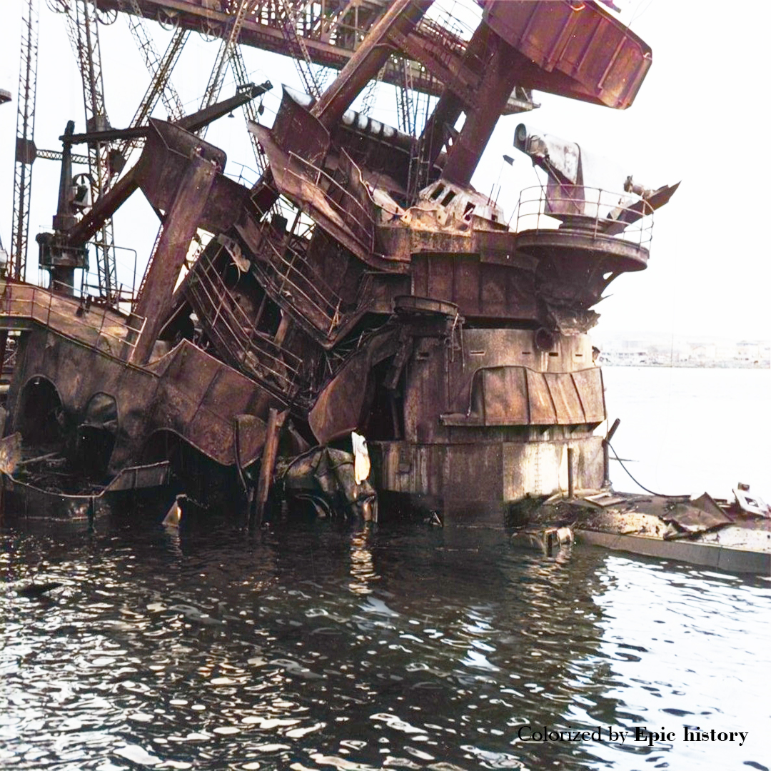 Epic - The shattered forward superstructure of USS Arizona (BB-39 ...