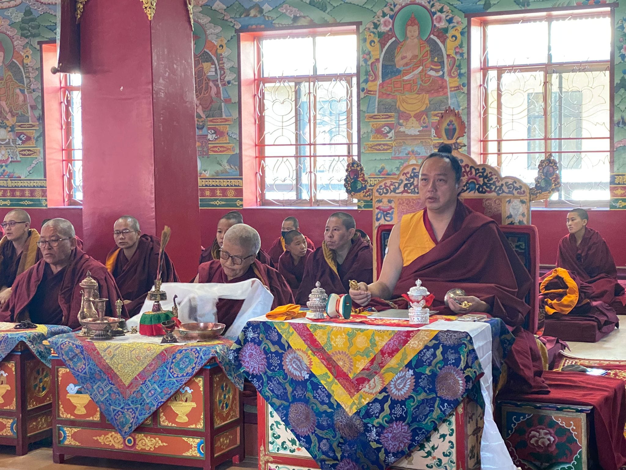🇳🇵 Live from... - Singha Thekchen Namdrol Rinpoche 鑫和大乘南都仁波切 | Facebook