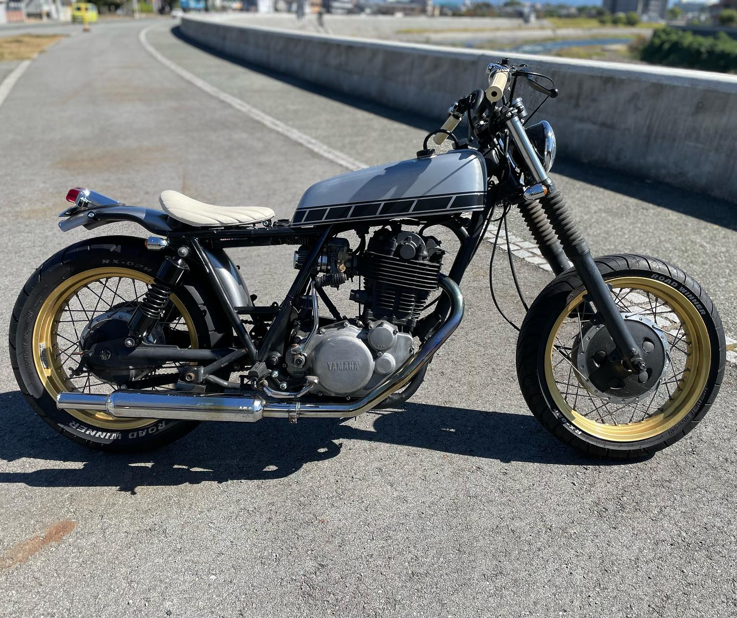 VMX仲間のHONDA XL230 林道用に持ってるんですが、走破性とタイヤ選び