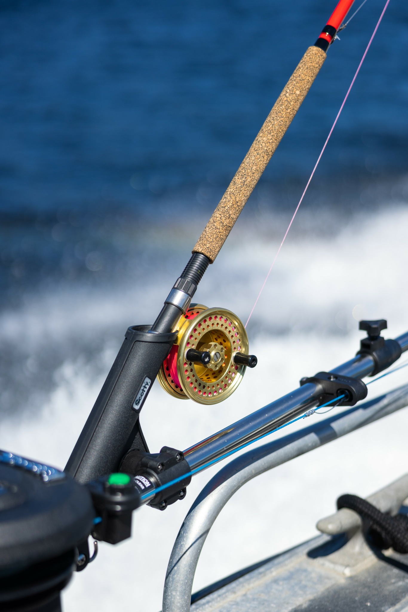 okuma av-30b avenger lightweight spinning reels medium B Reel, 4000B-Pink Color:Monkey Puke Type_Wake Baits Okumas bait feeding system Best Lures & Rigs