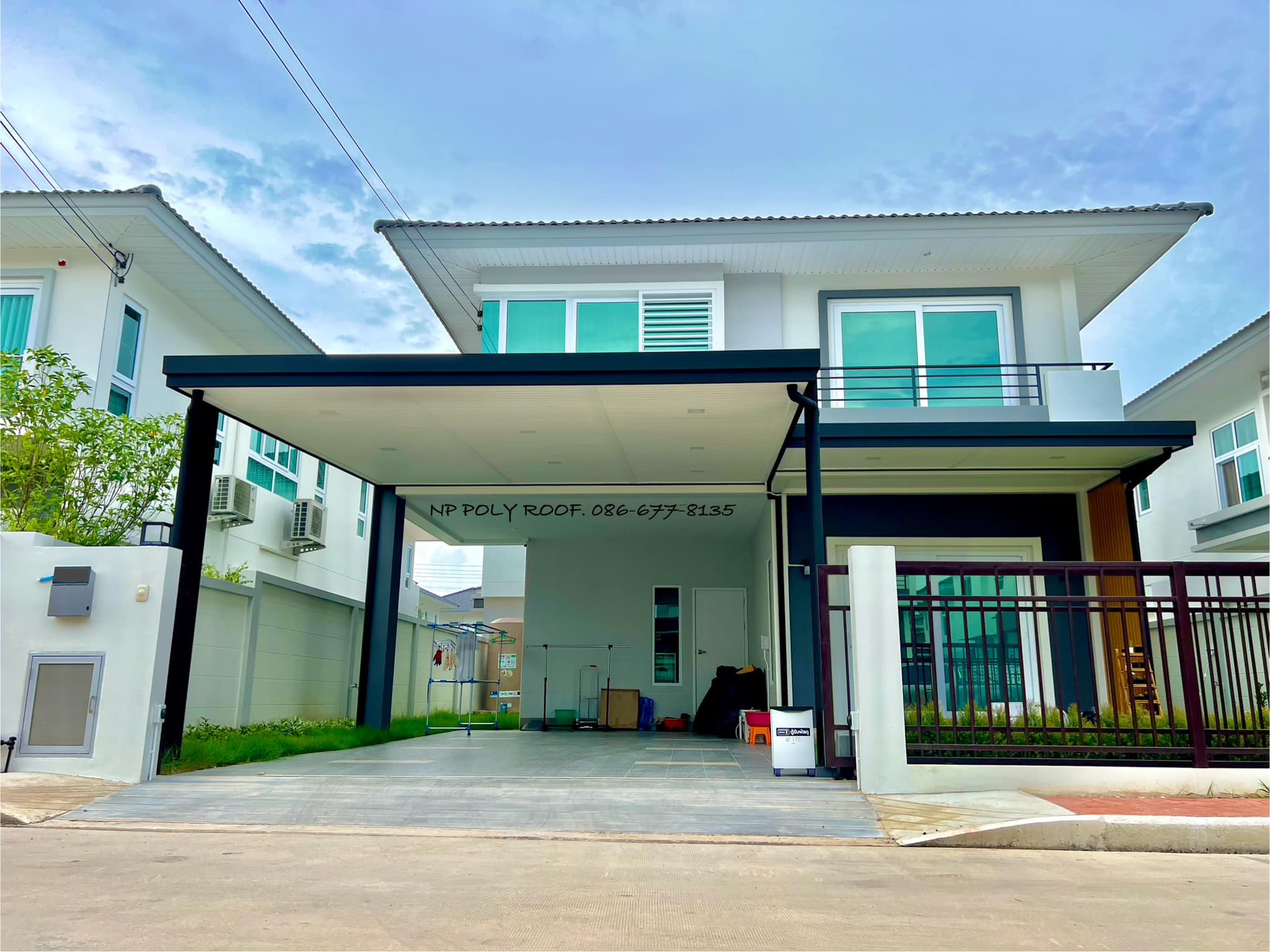 โครงสีดำด้าน... - NP Poly RooF รับเหมา ต่อเติมหลังคา กันสาด
