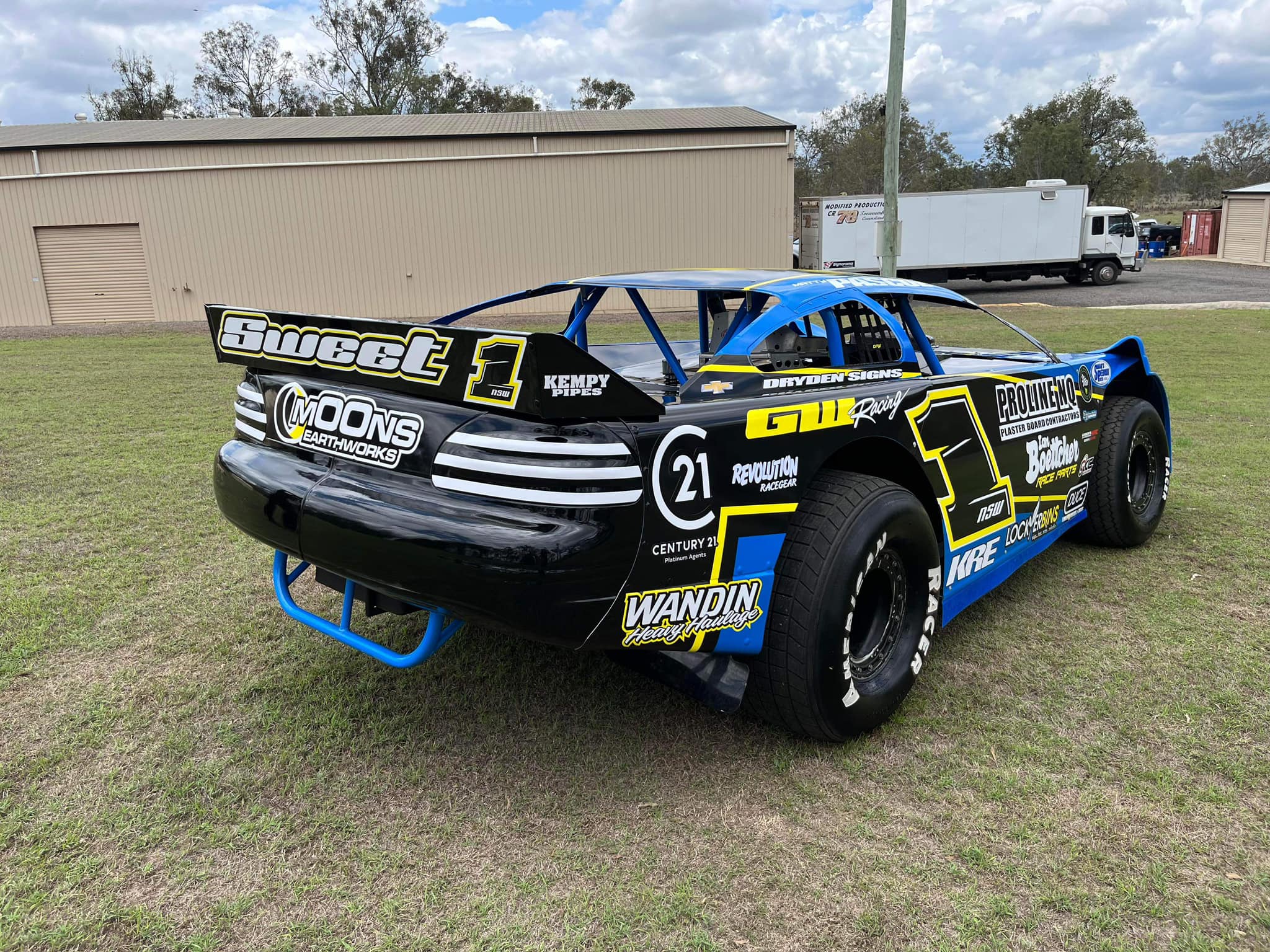 PASCOE RETURNS SATURDAY NIGHT!... - Super Sedans Australia