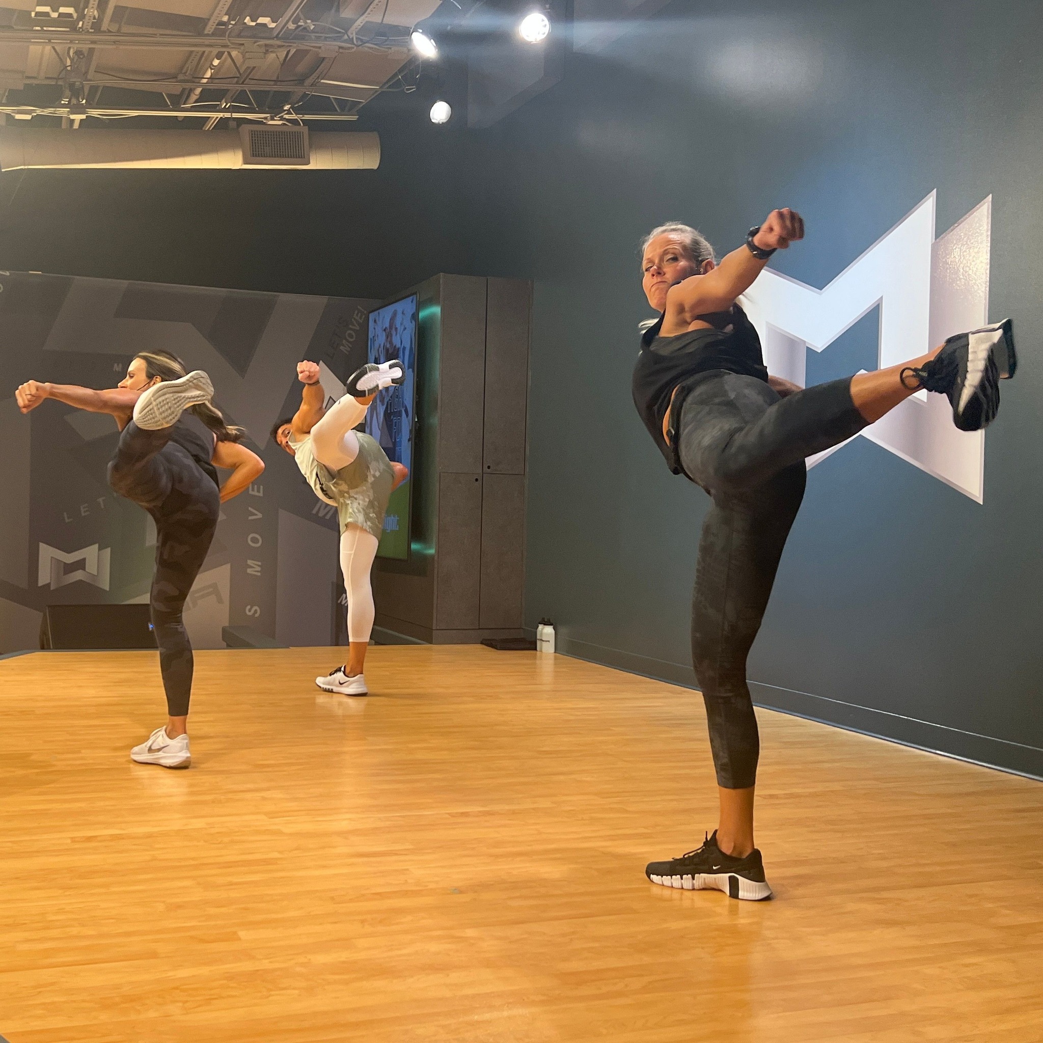 Mossa group fight workout with MMA-inspired moves
