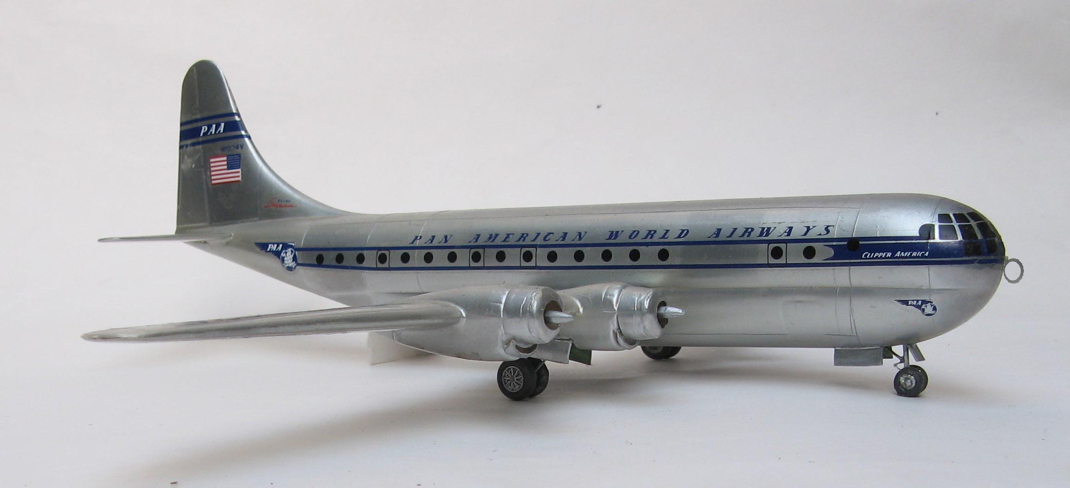 Minicraft 1/144 Boeing 377 Stratocruiser model review