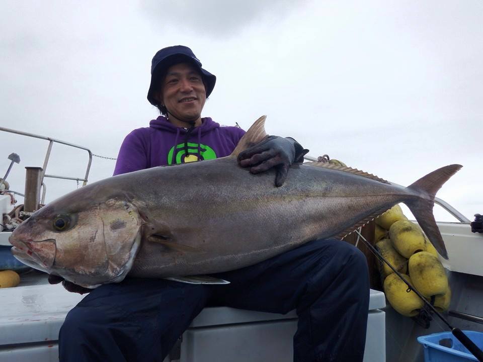 奄美大島 ジギング1泊2日船中泊 元ルアーマンのN社長、最近、スローに