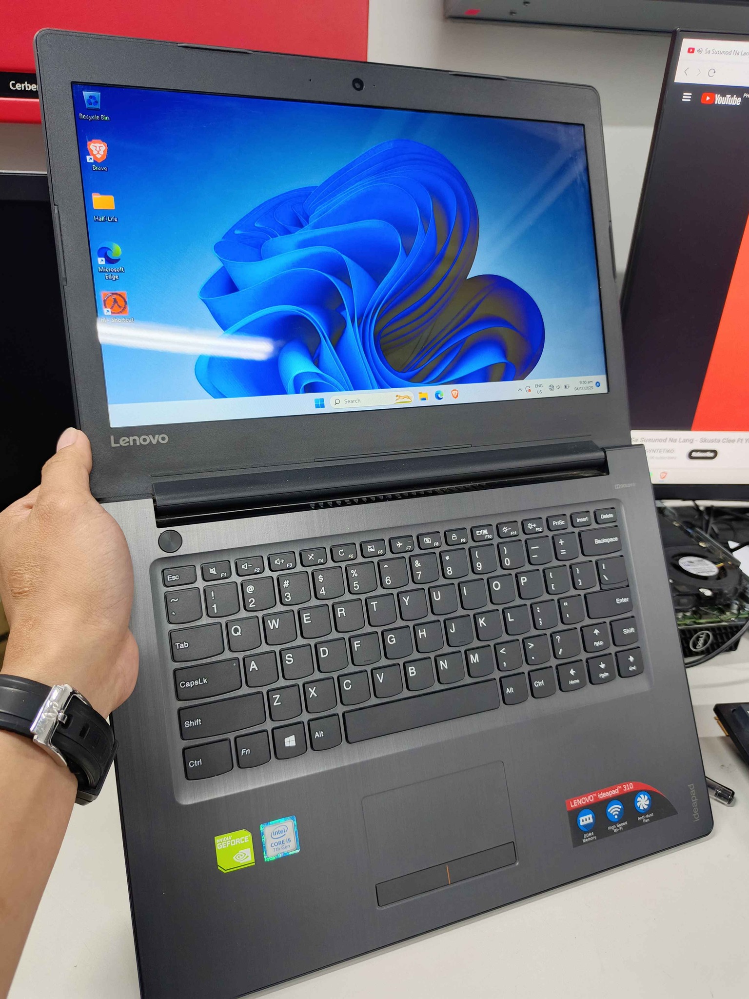 Lenovo Ideapad 310 Laptop for sale Specs: I5 7th gen 8gb ram ddr4 
