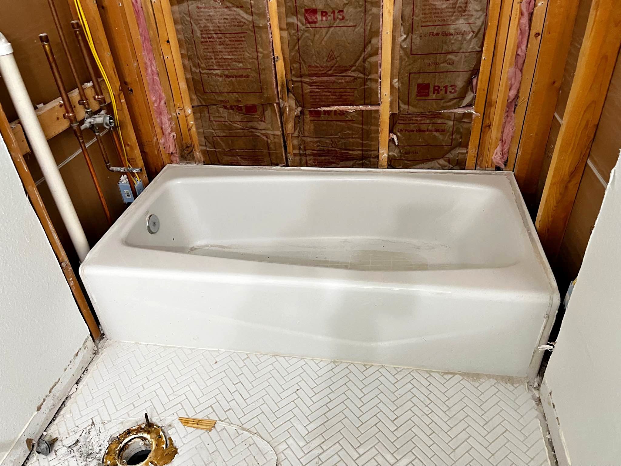 Kohler Cast iron bathtub - Bath Tubs - New Braunfels, Texas | Facebook