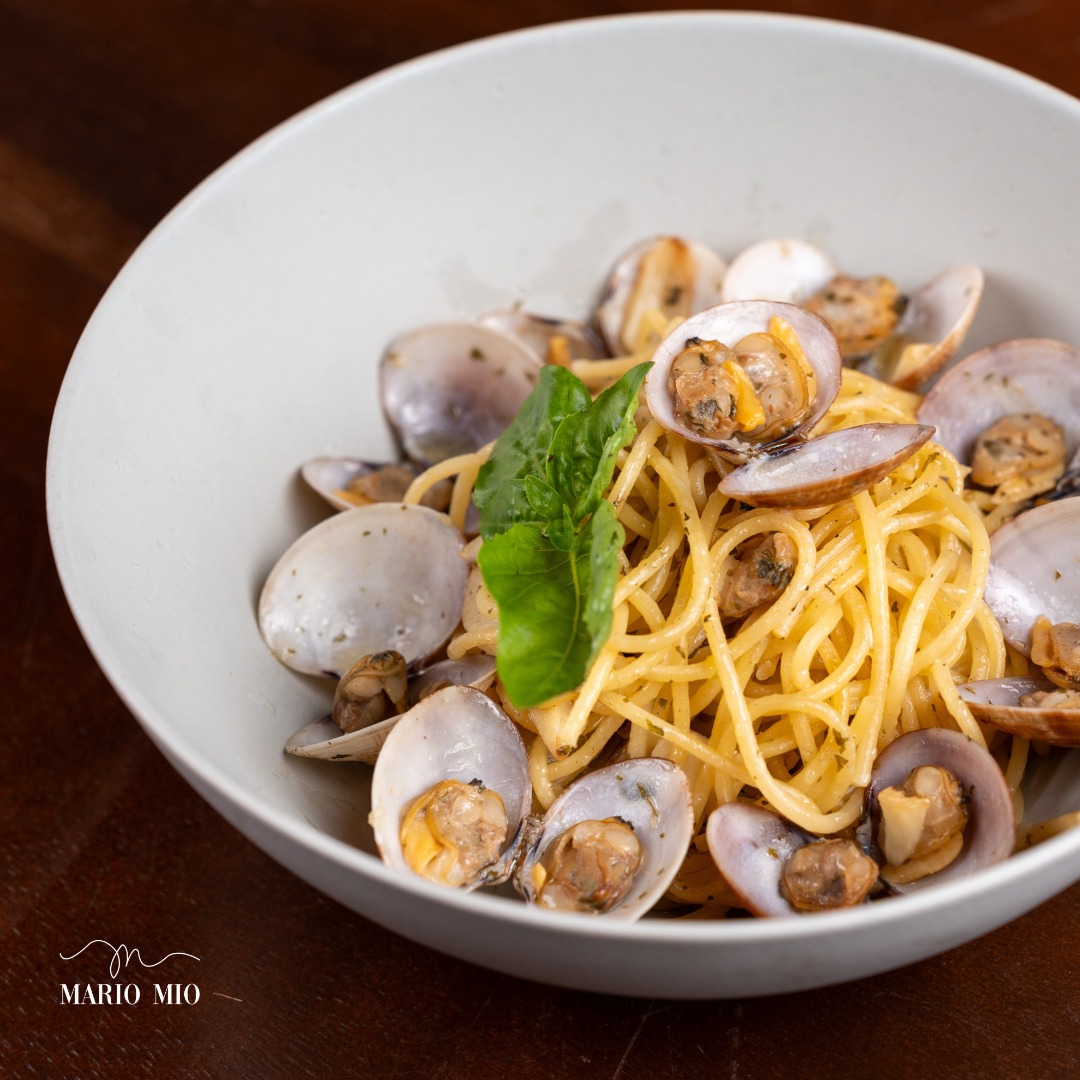 Fresh and deliciously inviting! This Spaghetti Vongole from
