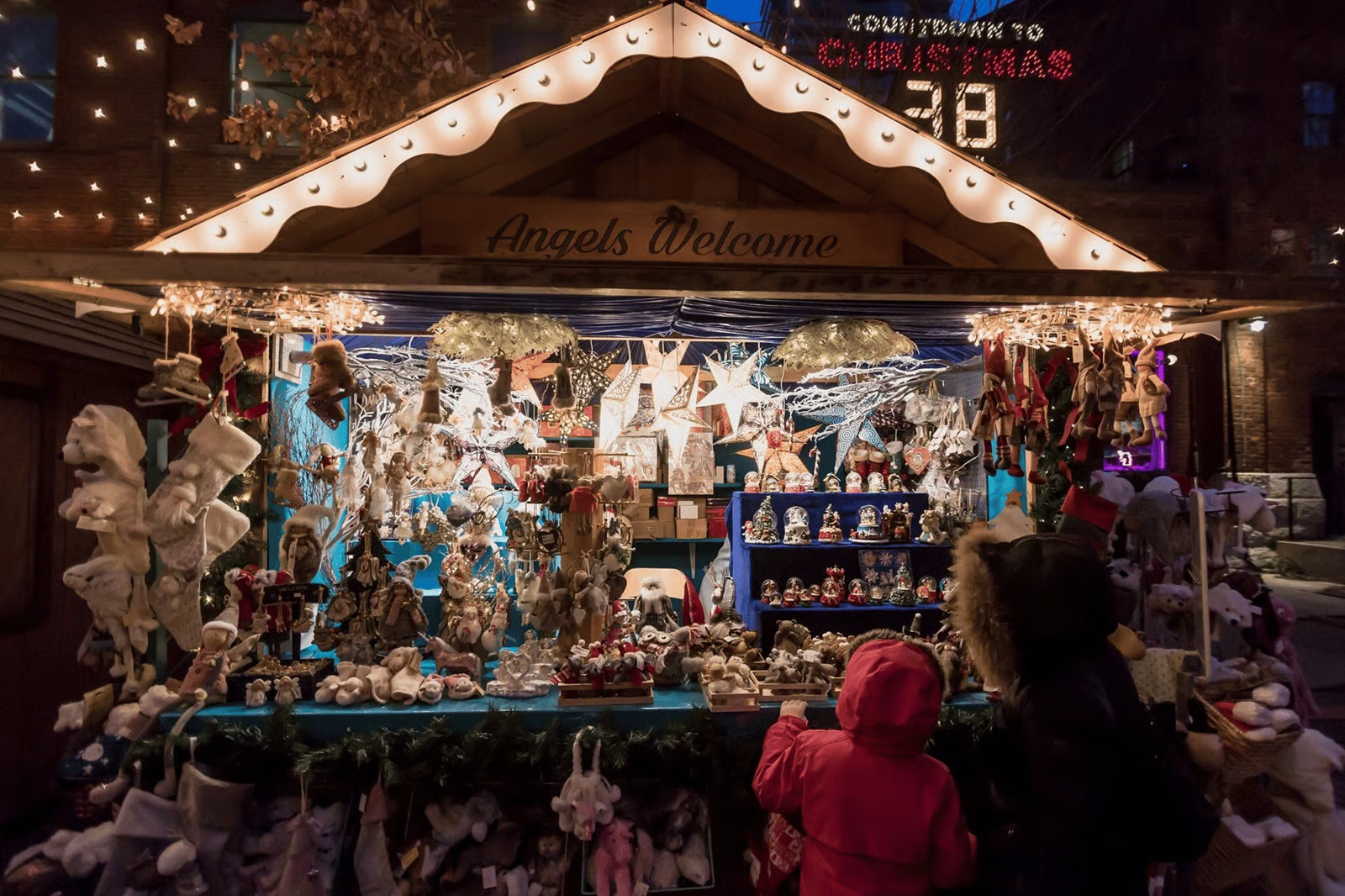 Adiligent.US Discover the true story of Christmas —... Facebook