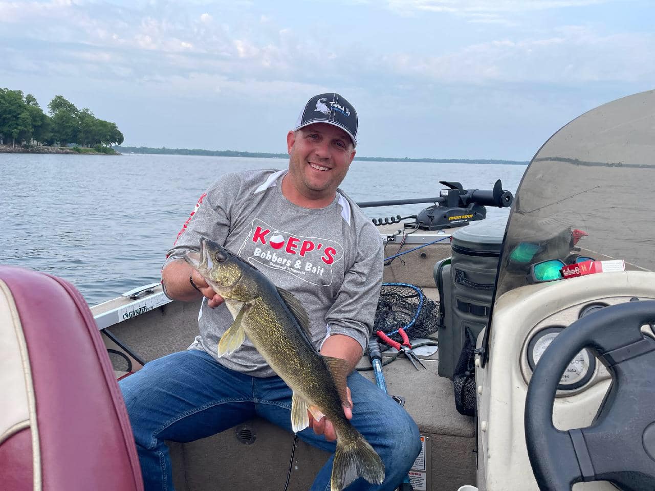 Crystaleyes Fishing | Marshall MN