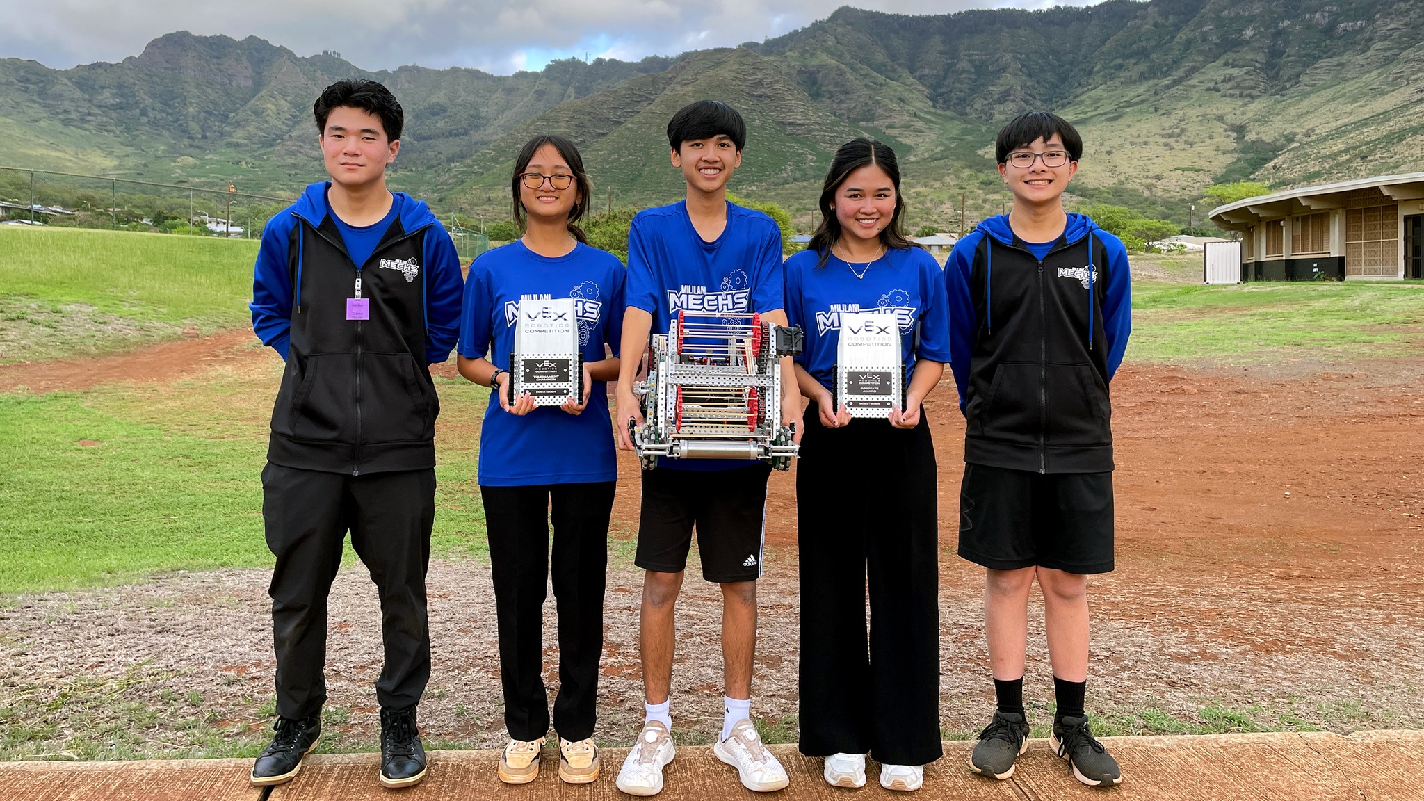 ビーストアカデミー Vex robotics team 96789z from Mililani, Hawaii