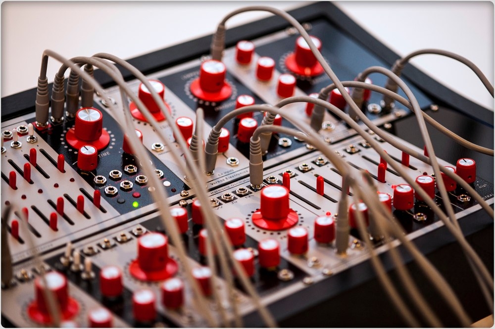 Weird Oscillator