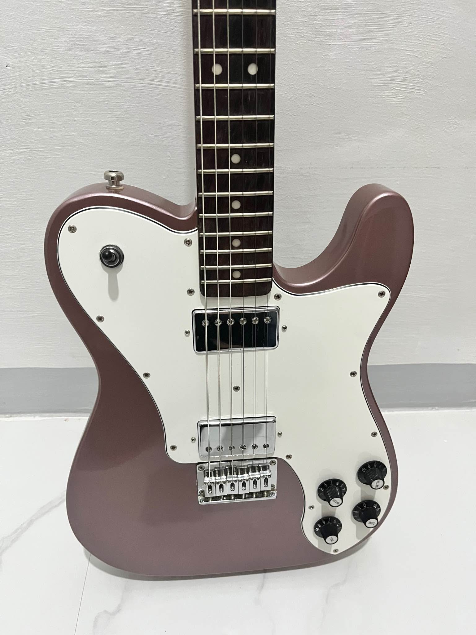 Squier by Fender Affinity Series Telecaster Deluxe Burgundy Mist ...