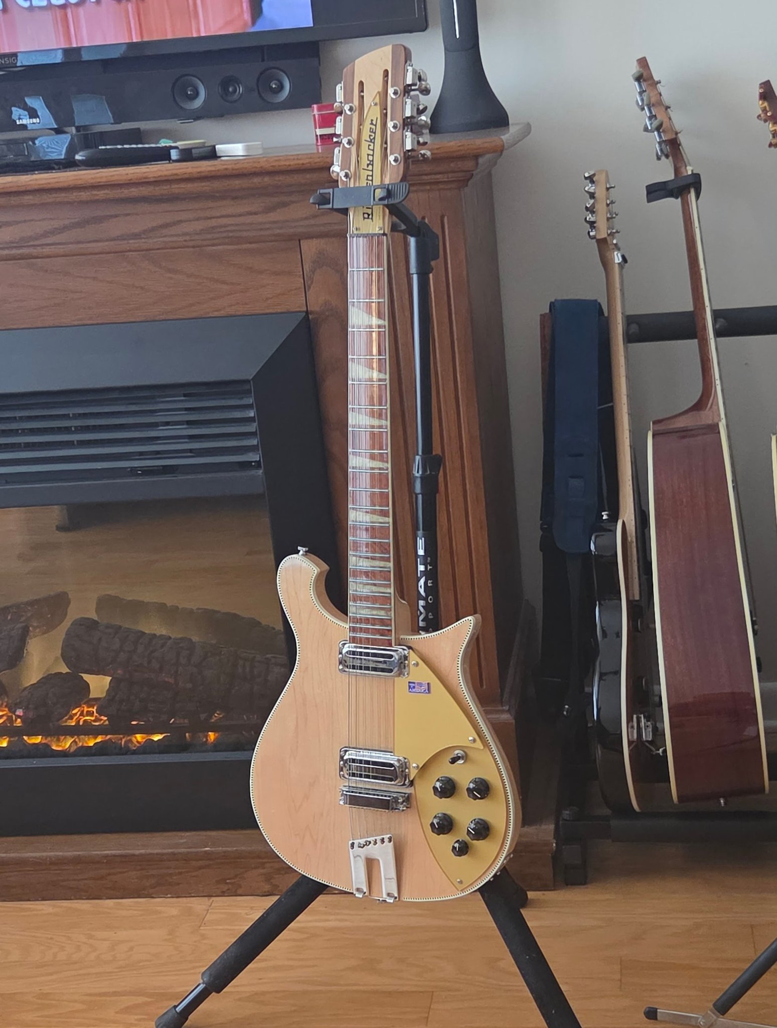 Rickenbacker 650D Dakota Walnut . . . . . @rickenbacker_