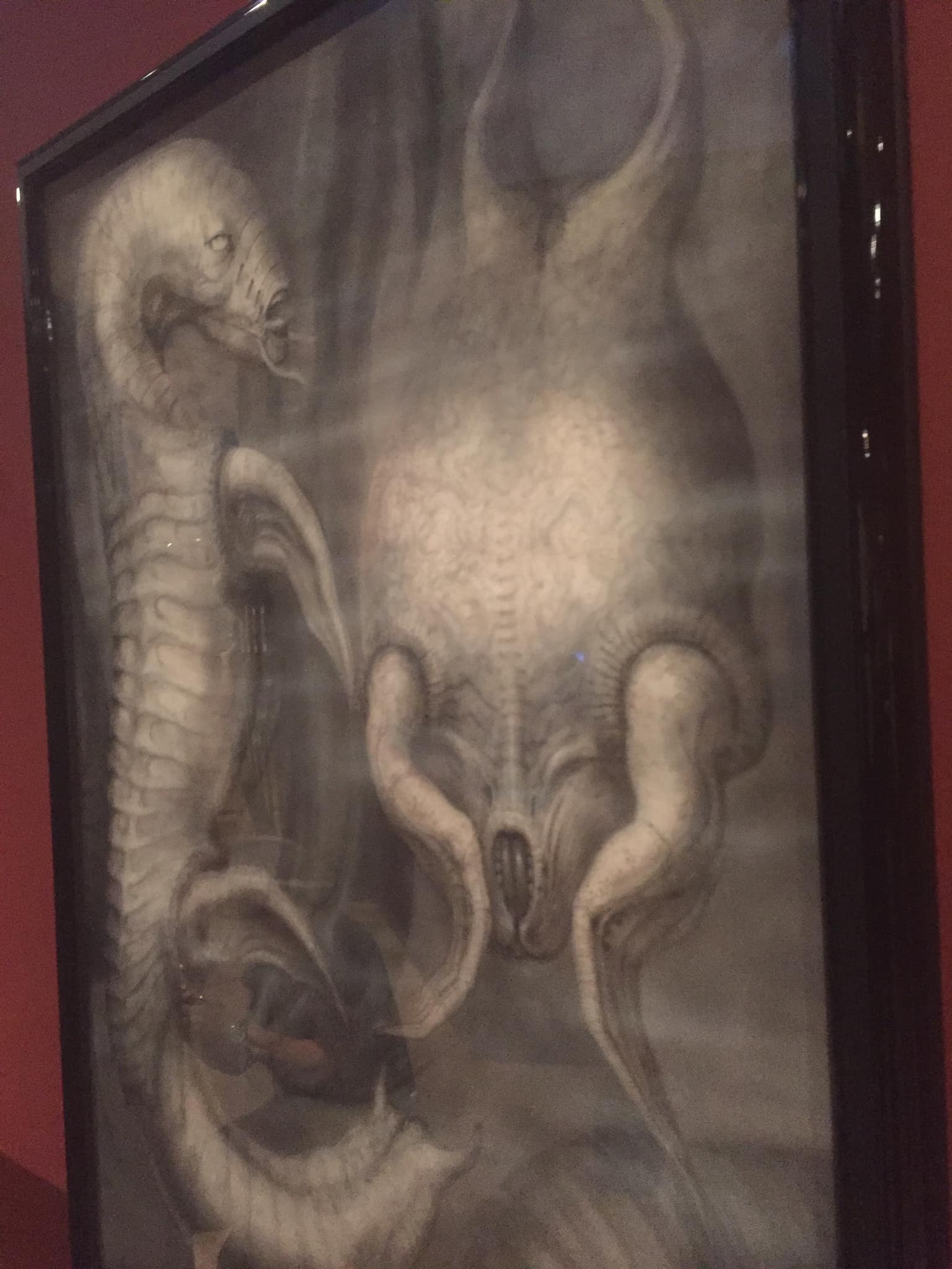 At the H.R. Giger bar in Japan back in 1990 🔥 From the archives