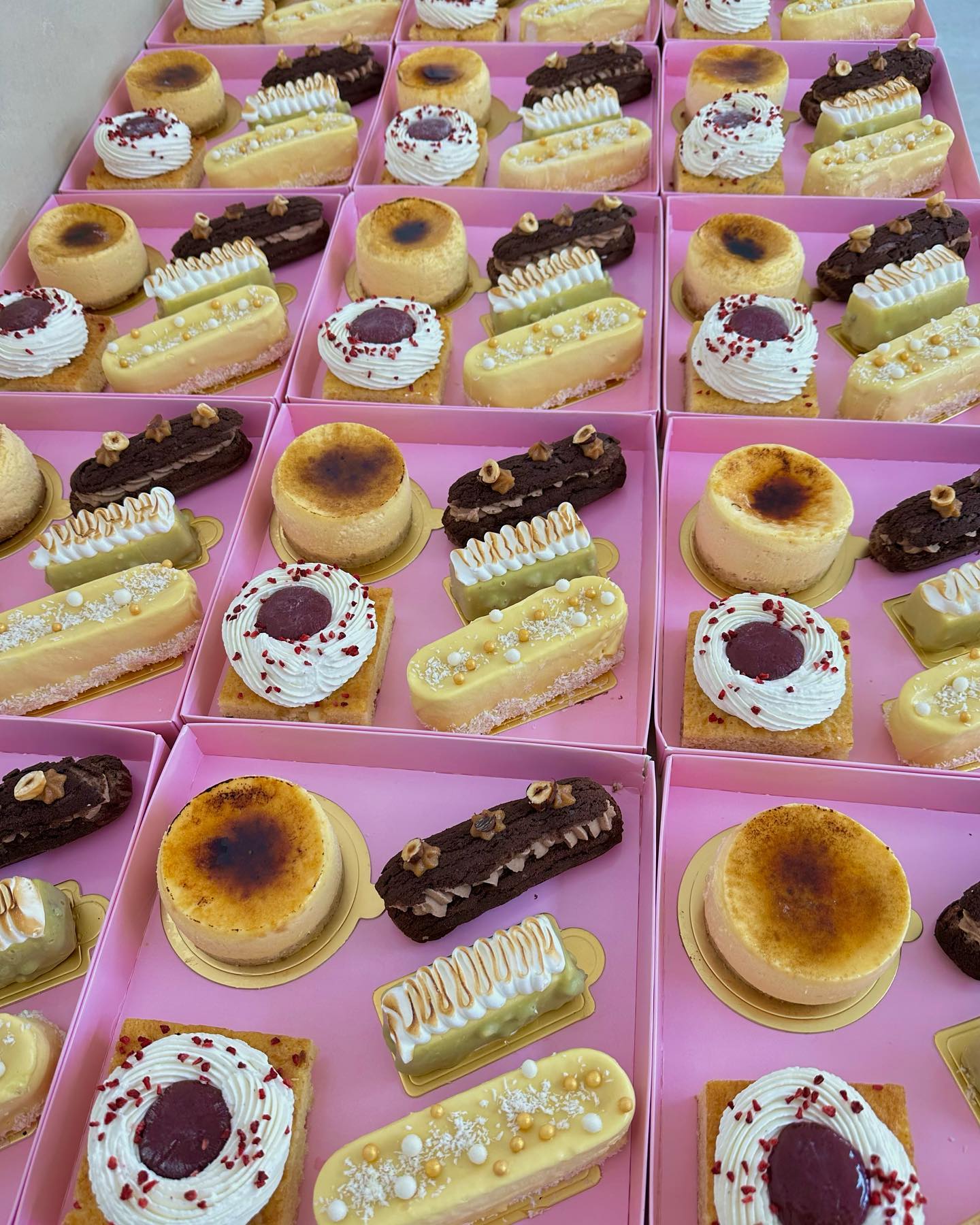 ‎Amit׳s Sweets Boutique‎ added a... - Amit׳s Sweets Boutique