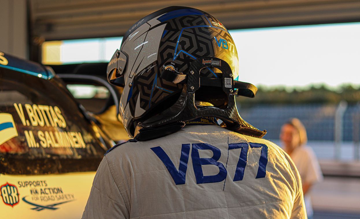 Cairns Community 🌴 | 🏎Catch F1 Legend Valtteri Bottas VB at Ferntree ...