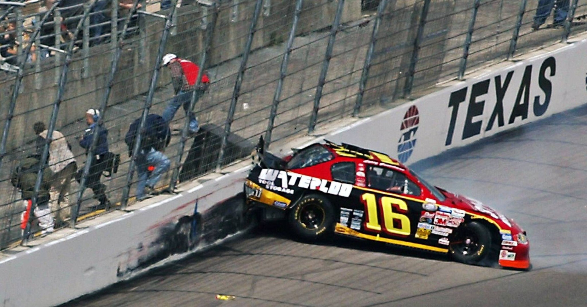 This dramatic photograph from March 29, 2003, captures the moment 