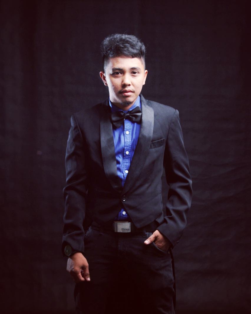 Azee Key