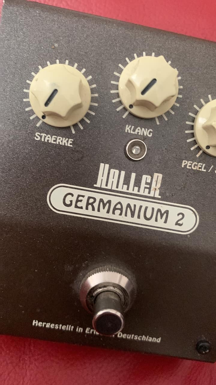 Germanium treble booster pedal review with 3-way switch