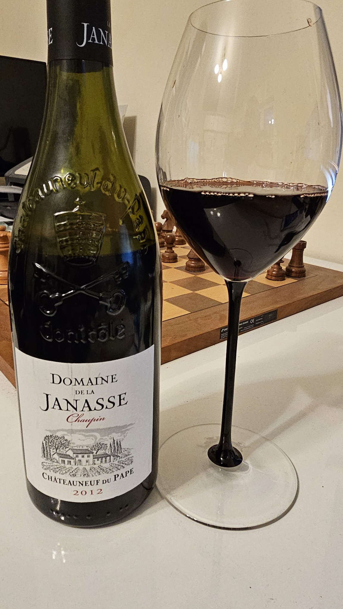 Châteauneuf-du-Pape Omnia 2012 750ml 2012 Rotem & Mounir Saouma