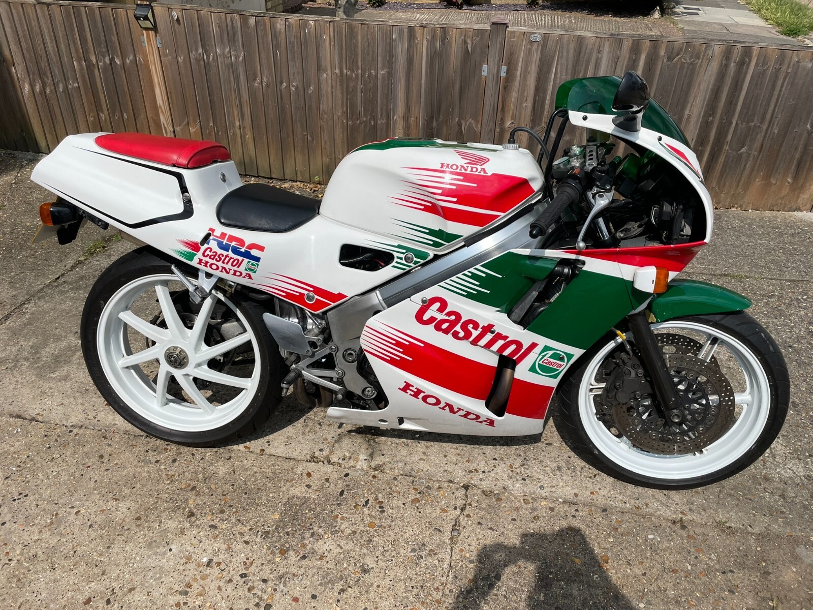 ad: Honda Vfr400 Nc30 L 1991 Castrol Colours Red White Green 1