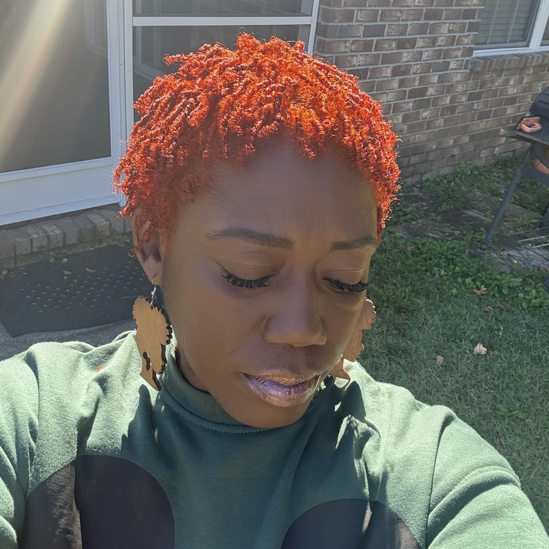 TEAM MICROLOCS | Self installed 700+ with 4 packs of QVR hair | Facebook