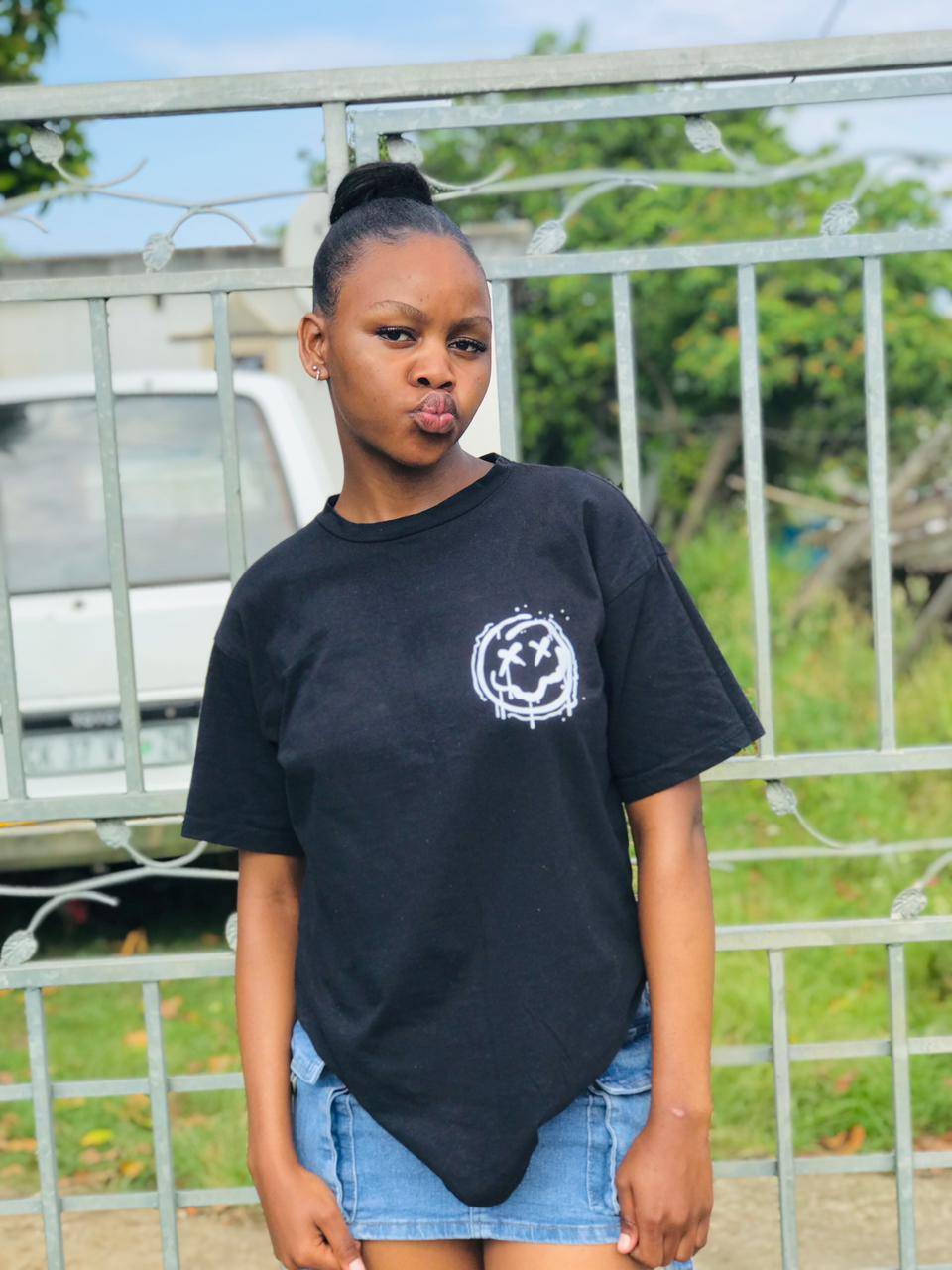 Ezile Mbotho