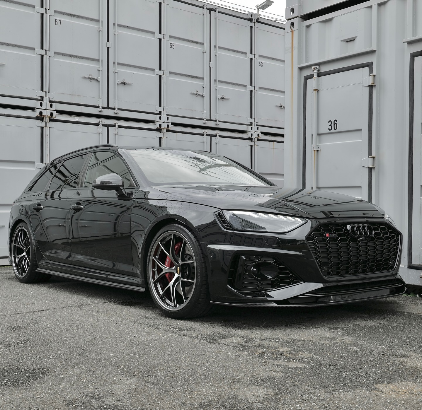 balance - NEW PRODUCTS!! Name：Front Lip Spoiler Fitment：Audi RS4 