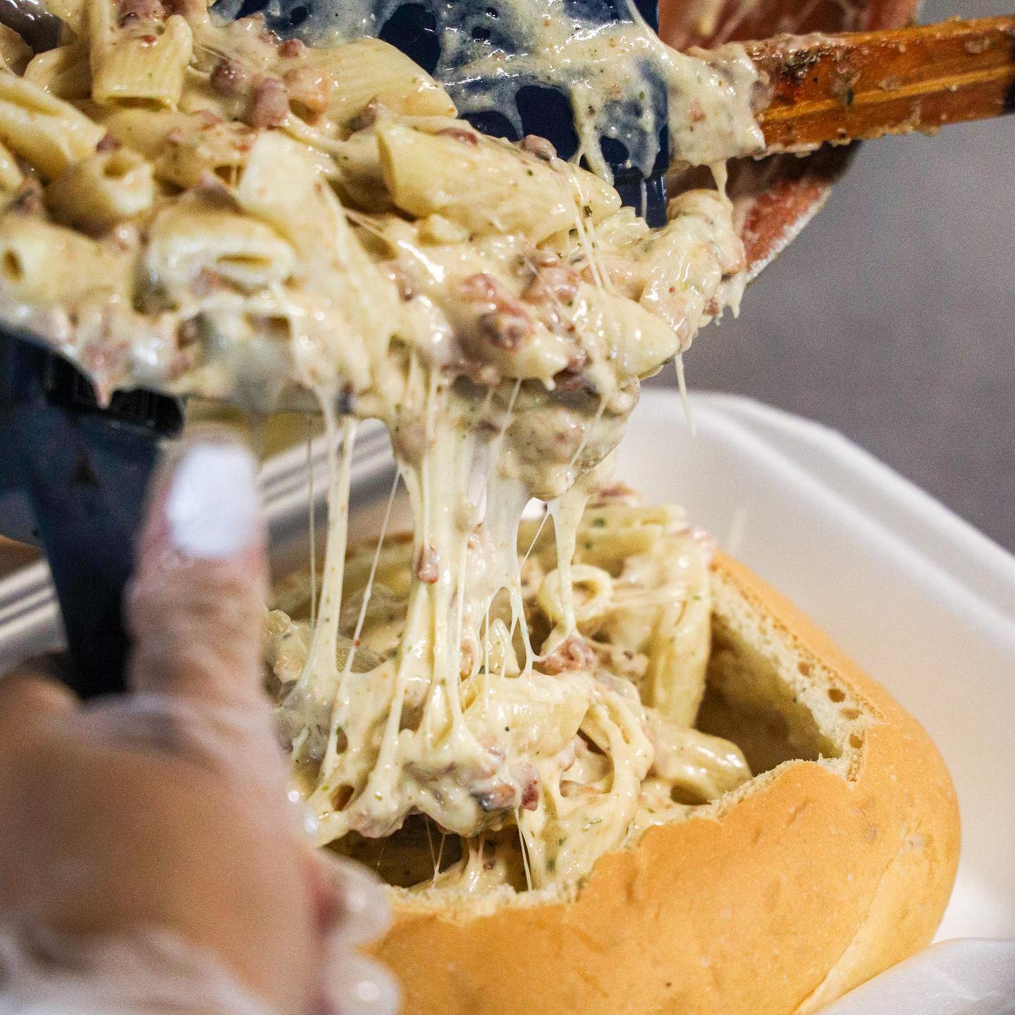 pastaguey - Una cheesy Carbonara🫠 ️‍🔥 . 🍴Deliciosa penne... | Facebook