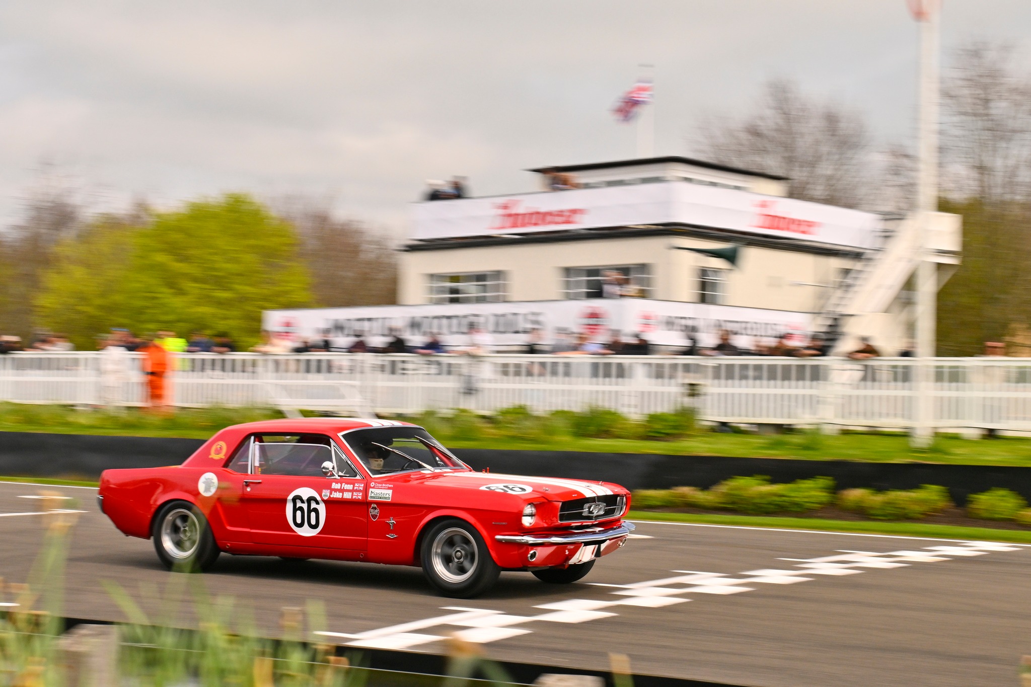 Jamie Chadwick was absolutely sending it in the #Ford Mustang Ken
