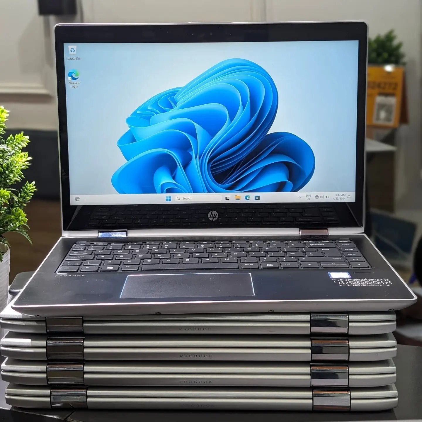 HP ProBook 440 G1 x360 Intel Core i5-8250U @ 1.80GHz 8th