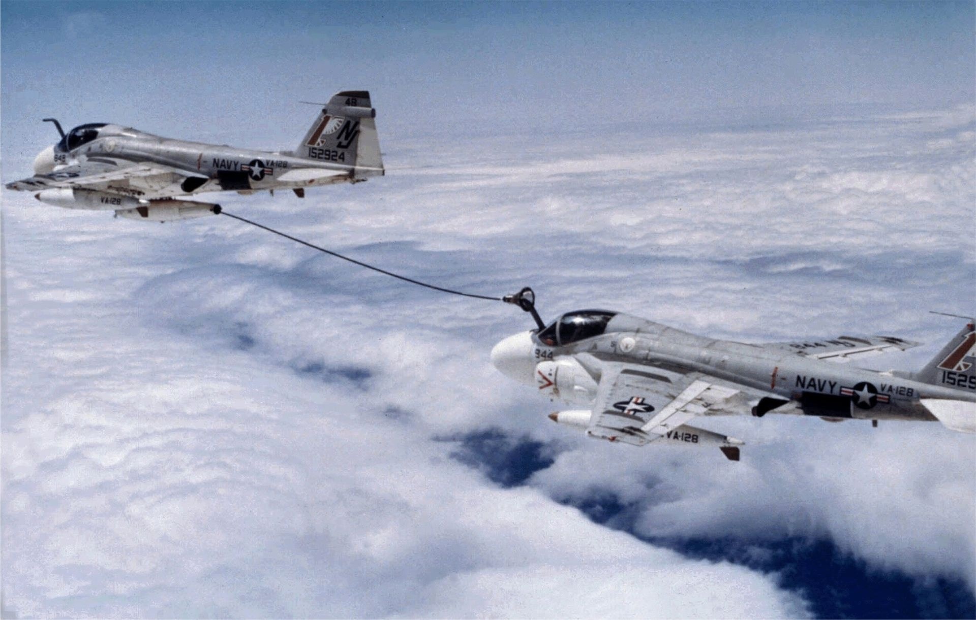 War - A U.S. Navy Grumman A-6A Intruder from Attack Squadron VA-128 ...