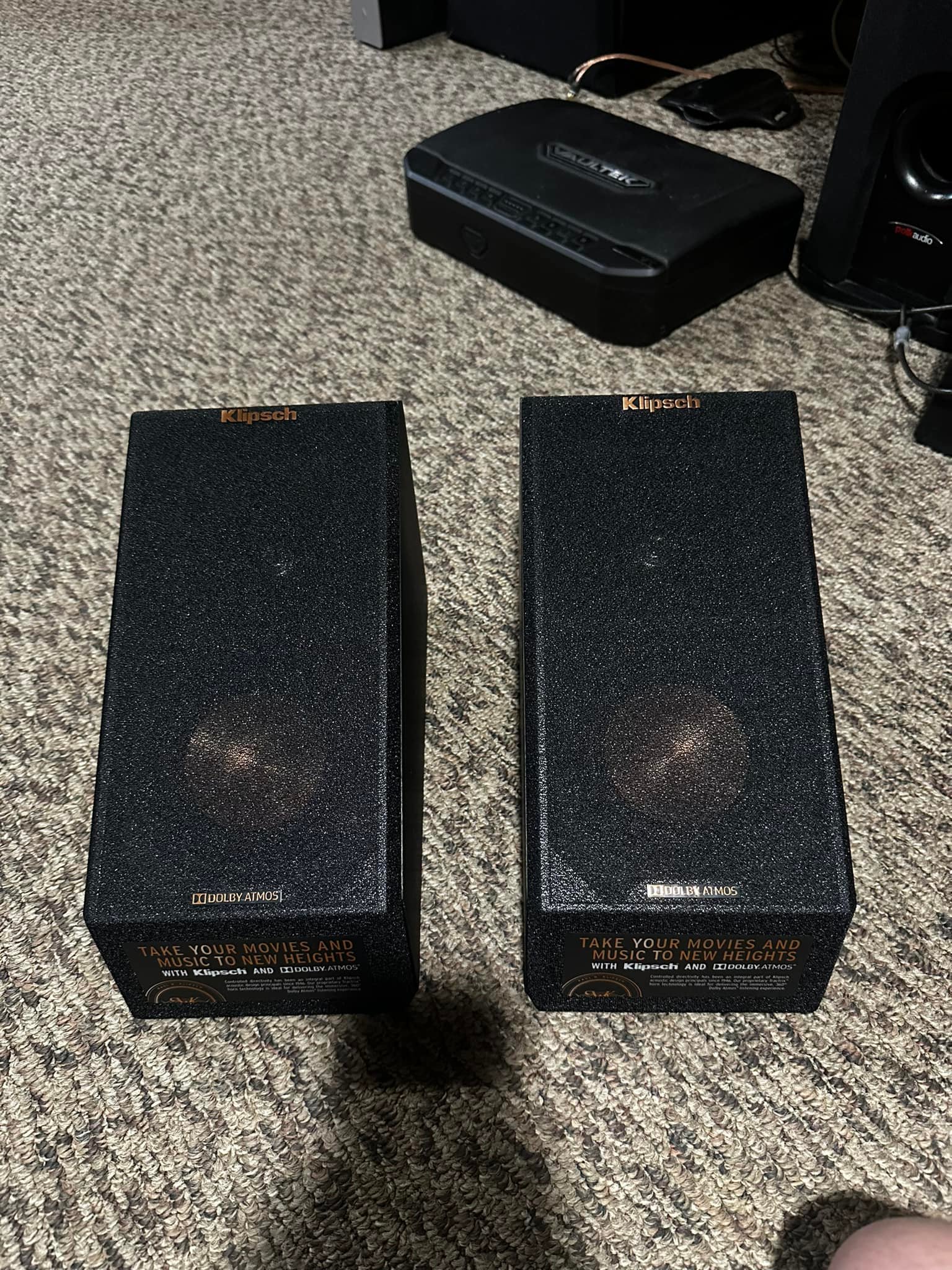 What is the correct crossover setting for Klipsch RP-140SA speakers?