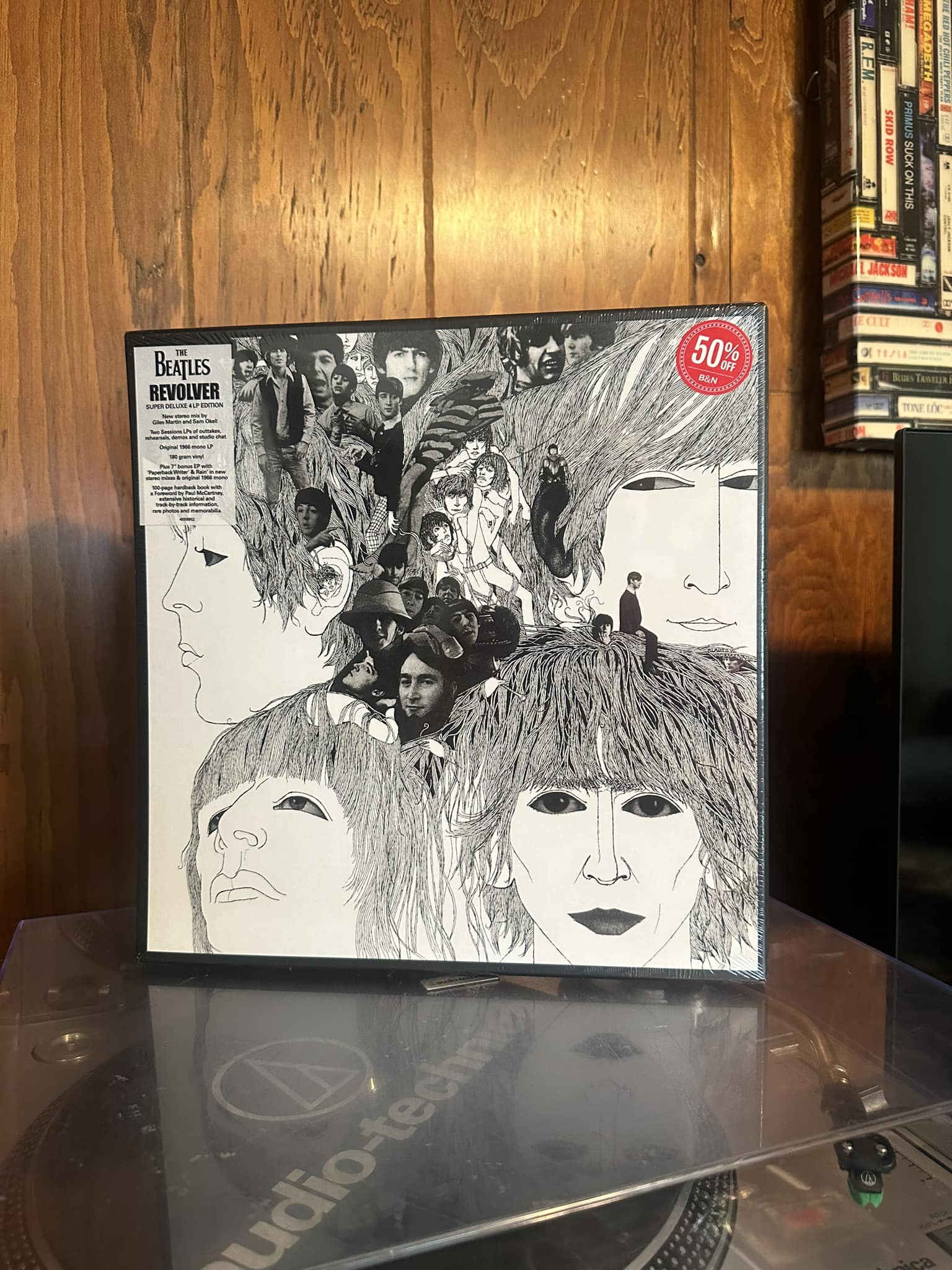 The Beatles Revolver Super Deluxe vinyl set 💿 Released in 2022