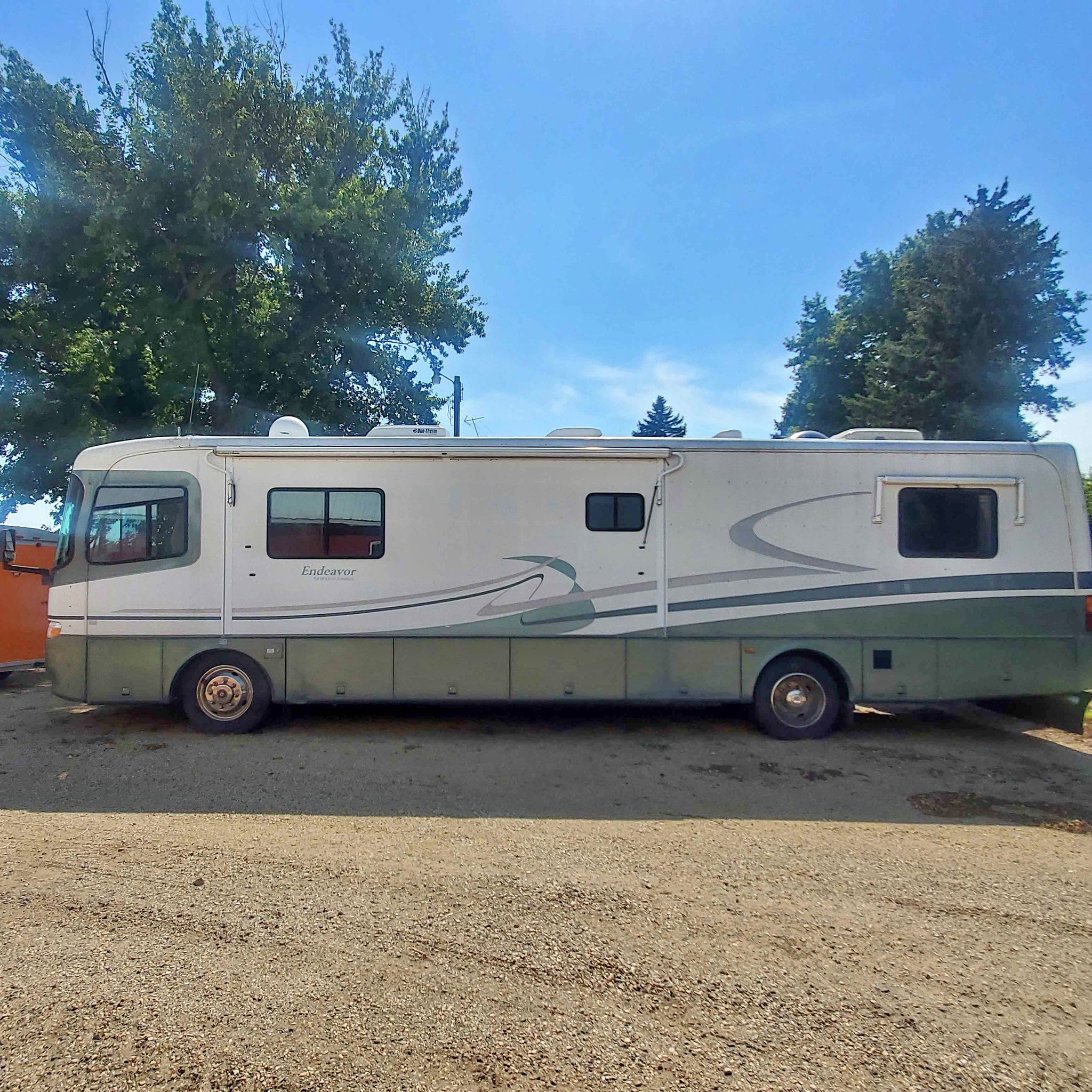 1998 Holiday Rambler endeavor 37 ft